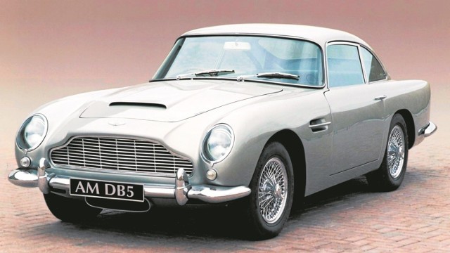 Aston Martin DB5 uchodzi za kwintesencję brytyjskiego stylu, choć jego konstrukcja i nadwozie powstały we Włoszech, a silnik zbudował Polak