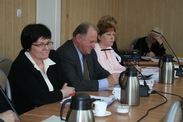 Podczas komisji budżetu i finansów burmistrz Parciński wysłuchał burzliwej dyskusji na temat swojego wynagrodzenia