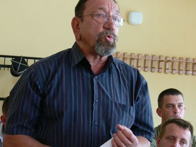 Ryszard Nowocień, prezes zarządu gminnego Ochotniczej Straży Pożarnej w Gorzycach zaapelował do wójta o zmianę konserwatora pieca centralnego ogrzewania.