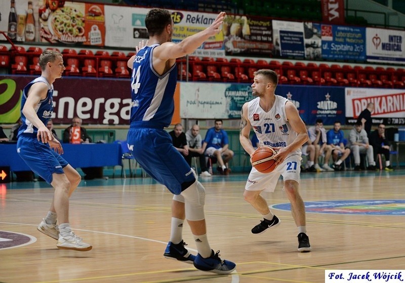 I liga: Energa Kotwica Kołobrzeg - Biofarm Basket Poznań 71:86 [ZDJĘCIA]