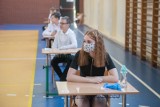 Wyniki egzaminu ósmoklasisty 2020: Jak uczniowie z Wielkopolski wypadli na tle całego kraju? Znamy wyniki testów!