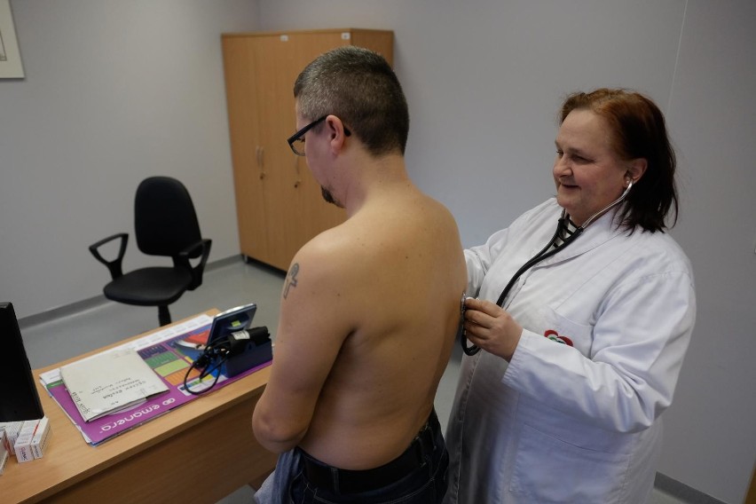 Wkrótce w Łodzi rozpoczną się bezpłatne profilaktyczne szczepienia przeciwko grypie dla osób w wieku 65 plus.  