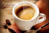 Tych produktów nie można łączyć z kawą. To duży błąd! Co może być szkodliwe dla zdrowia?