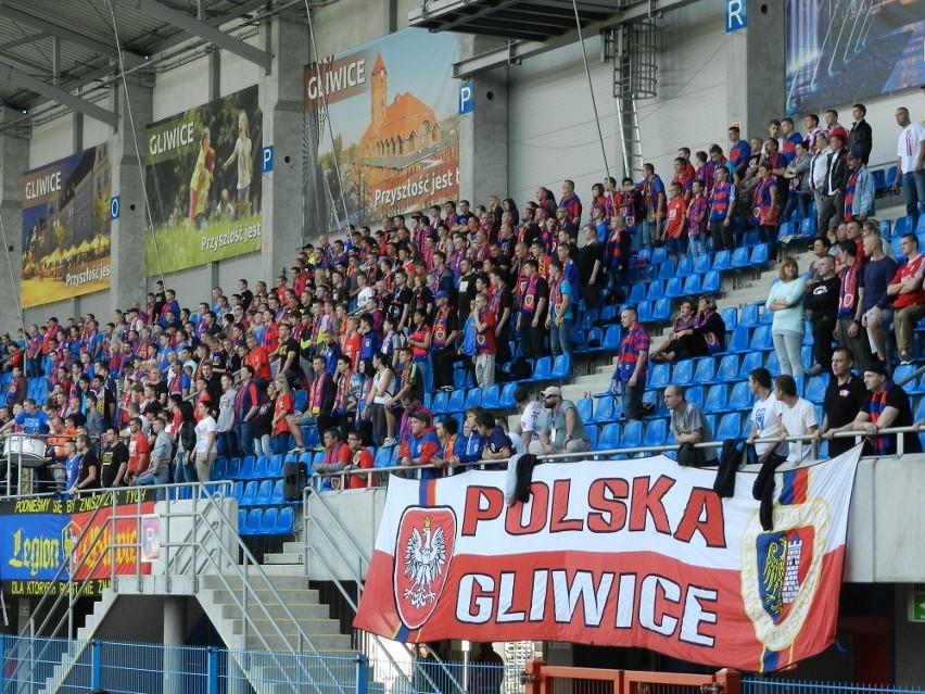 Kibice na meczu Piast Gliwice - Cracovia 4:2