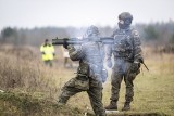 Toruń. Żołnierze WOT przeszli szkolenie ze strzelania norweskim granatnikiem