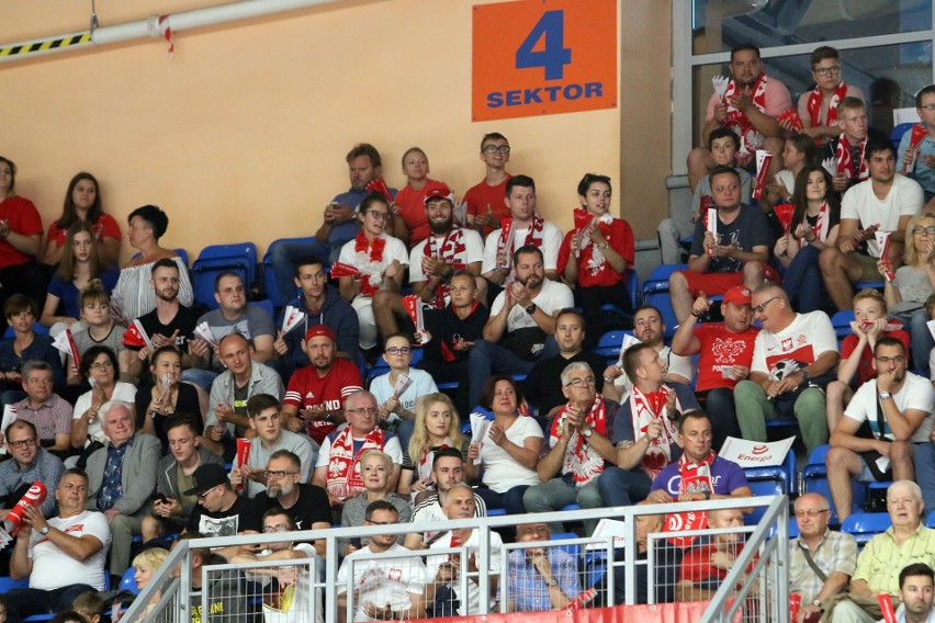 Kibice w Lublinie dopingowali polskich koszykarzy w ostatnim meczu przed wylotem na mistrzostwa świata (ZDJĘCIA)