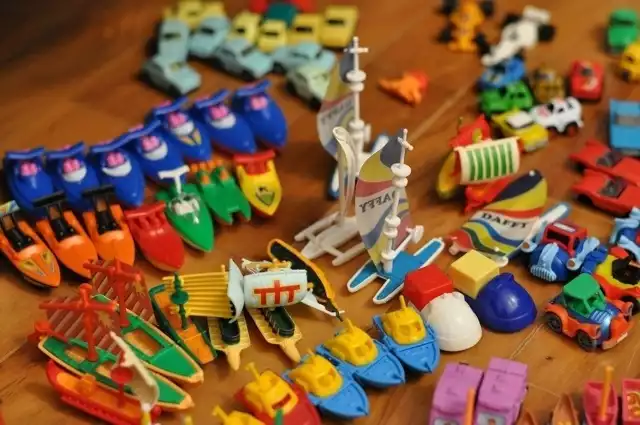 Najpopularniejsze zabawki z czasów PRL-u. Pamiętasz je jeszcze? Niektóre z  nich stale zyskują na wartości 15.01.2023 | Głos Pomorza