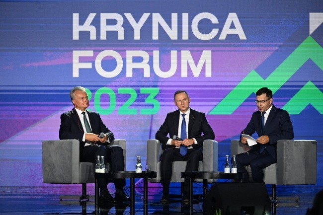 W Krynicy-Zdroju rozpoczęła się konferencja Krynica Forum...