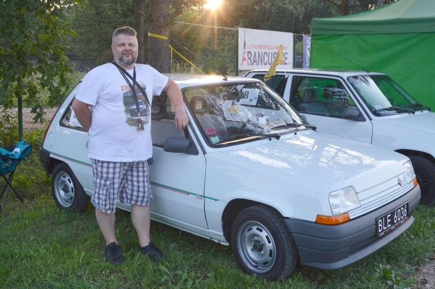 Zlot miłośników Renault 5 w Suchedniowie. Za co kochają te samochody? (ZDJĘCIA)