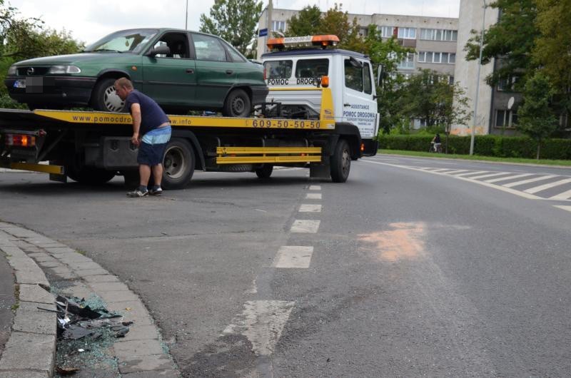 Wrocław: Wypadek na skrzyżowaniu Lubińskiej z Zachodnią (ZDJĘCIA)