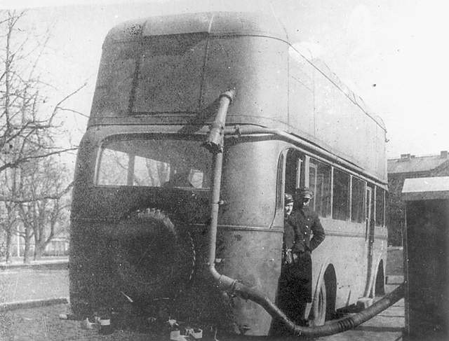 Autobus Büssing NAG na placu Kościeleckich - 1947 r.