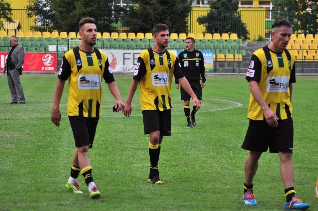 Piłkarze Siarki Tarnobrzeg rozpoczęli rundę rewanżową od porażki z Puszczą Niepołomice.