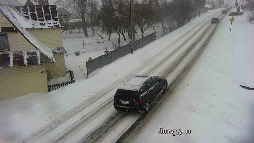 Koszmarne warunki drogowe w Małopolsce. Seria wypadków i kolizji [05.01.2020]