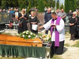 Pogrzeb Jerzego Fotfolca, znanego piłkarza Staru Starachowice i Błękitnych Kielce. Pożegnanie w starachowickim kościele Wszystkich Świętych