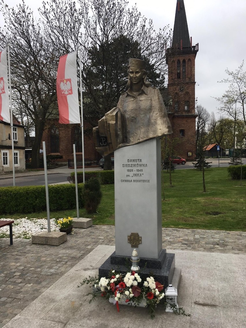 W Gdańsku zniszczono tablicę przy pomniku Inki 