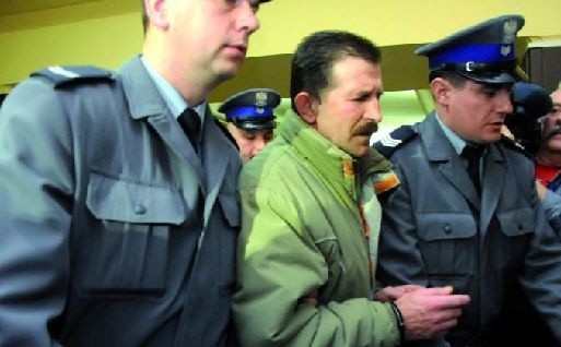 Krzysztof Bartoszuk traktował córkę jak swoją własność. Miała być w jego zasięgu i spełniać jego seksualne potrzeby &#8211; podkreślił sąd w uzasadnieniu wyroku.