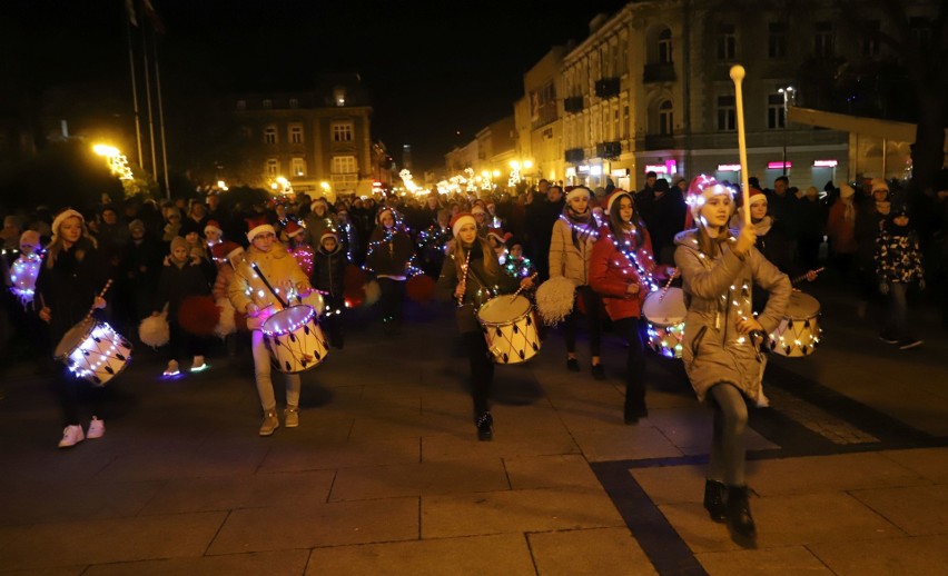 II Świąteczna Parada Światła i uruchomienie iluminacji...