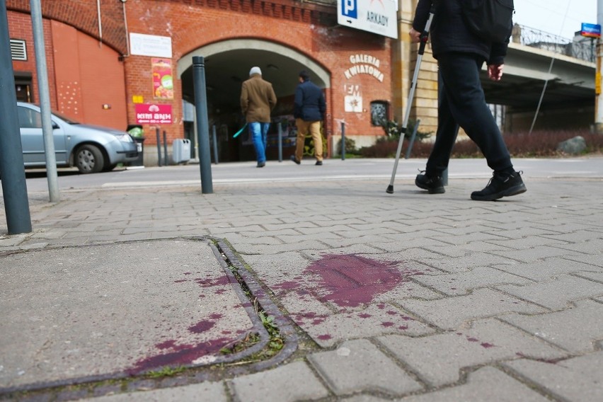 Pan Chensheng Li został zaatakowany i dotkliwie pobity w...