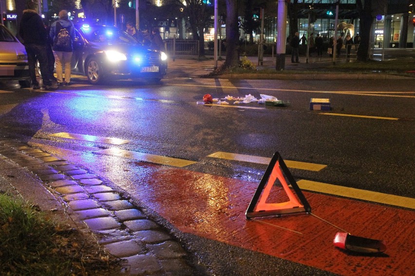 Śmiertelne potrącenie pieszej na ul. Szpitalnej w Bydgoszczy. Nie żyje młoda kobieta