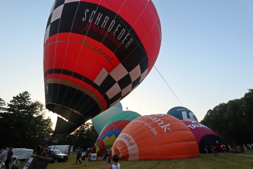 Zawody balonowe w Nałęczowie. Balony poszły w górę [DUŻO ZDJĘĆ]