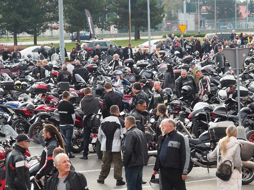 Ryk silników i tysiące miłośników motocykli. W Porcie Łódź motocykliści z całej Polski żegnali sezon na jednoślady