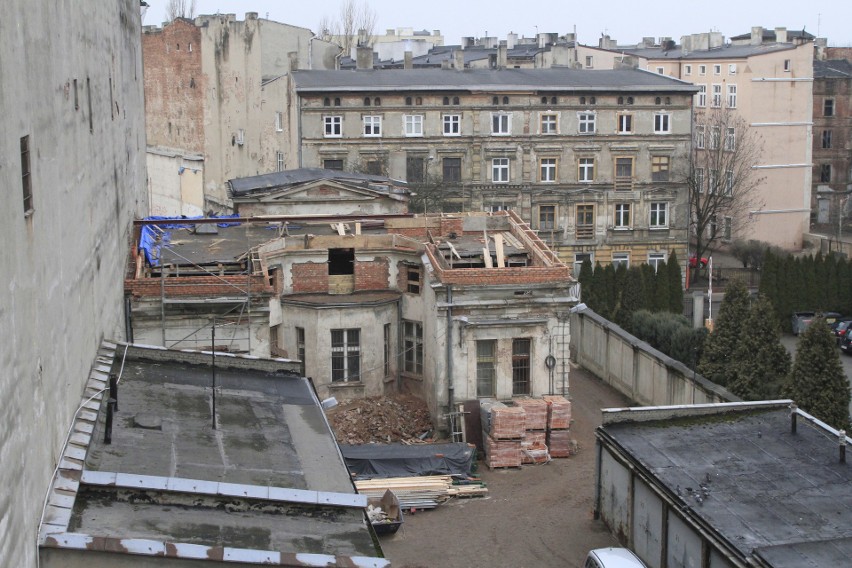 Pasaż z lapidarium połączy zabytkową willę Bayera z kamienicą Hirszbergów w Łodzi