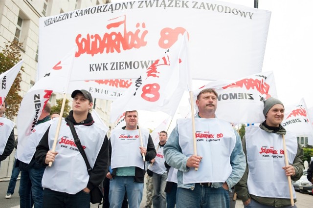 Demonstracja górników w czasie expose premier Ewy Kopacz