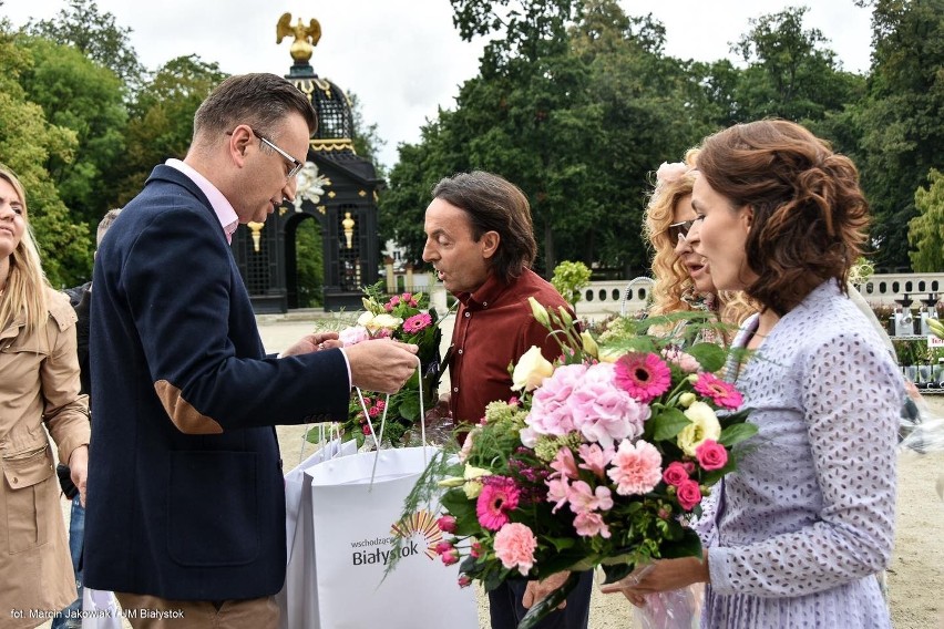 W Białymstoku kręcili MasterChefa. Magda Gessler, Wojciech Modest Amaro i Michel Moran gotowali pod Pałacem Branickich [ZDJĘCIA]