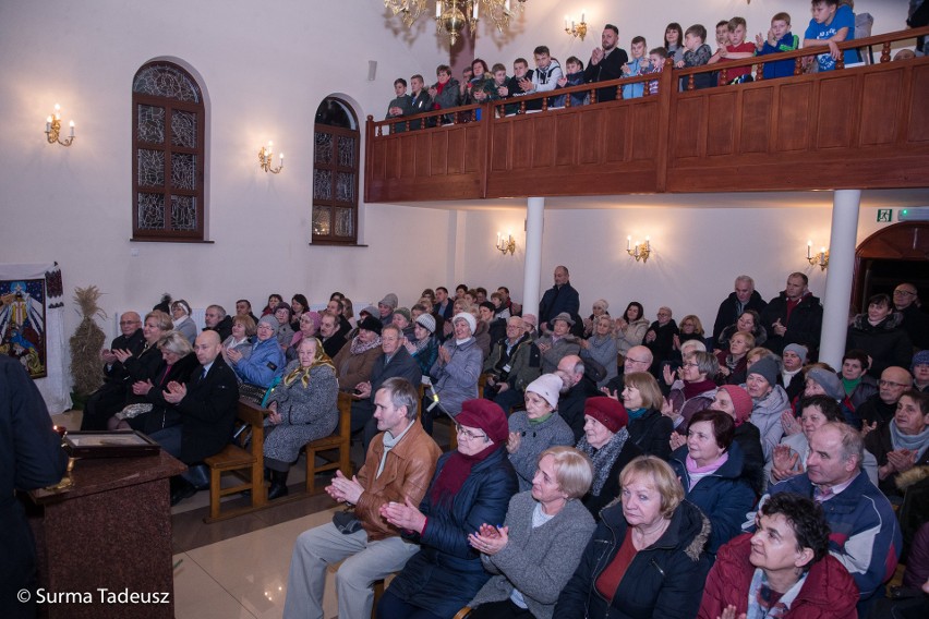 To nie była mafia, ale klerycy z Kijowa. Seminaryjny zespół MetaNoja wystąpił w cerkwi greckokatolickiej w Stargardzie [ZDJĘCIA, WIDEO]