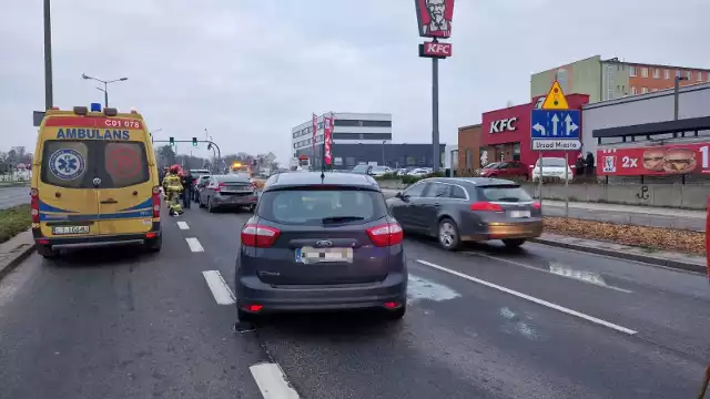 Do zdarzenia z udziałem pięciu samochodów doszło na ulicy Grudziądzkiej