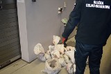 Celnicy z przejść granicznych w Medyce i Budomierzu udaremnili przemyt prawie 180 kg odpadów [ZDJĘCIA]