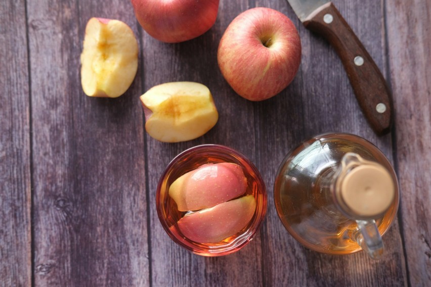 Ocet jabłkowy jest bogaty w wapń, potas, magnez, czy sód -...