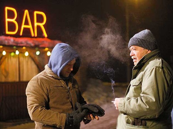 Film Rafaela Lewandowskiego  ma cechy thrillera. W głównych rolach występują Marian Dziędziel i Borys Szyc.