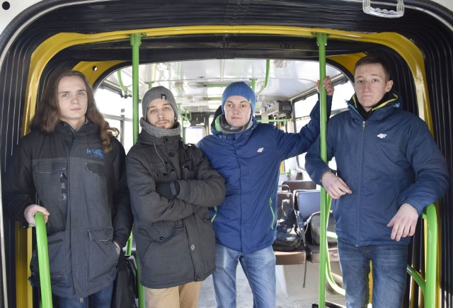 Członkowie stowarzyszenia Klub Miłośników Komunikacji Miejskiej chcą utworzyć walentynkową linię autobusową, która miałaby kursować we wtorek, 14 lutego, w Kielcach. Tę linię obsługiwałby Ikarus 280.70E, którego młodzi kielczanie... kupili.