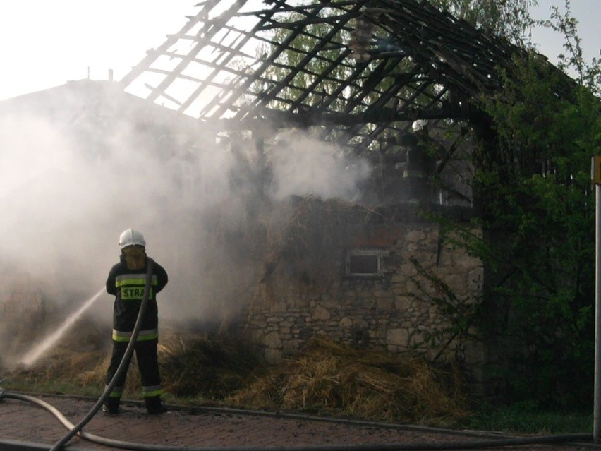 W Zbludowicach od pioruna zapaliła się stodoła