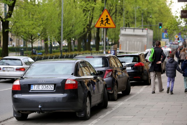 Od lipca zniknie wiele miejsc parkingowych