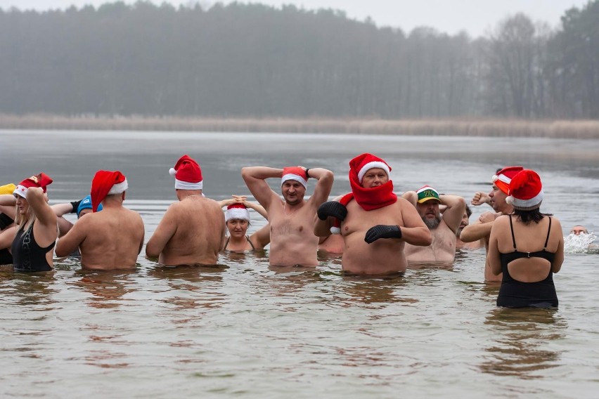 Jak co tydzień, morsy z Bydgoszczy i okolic spotkały się na...