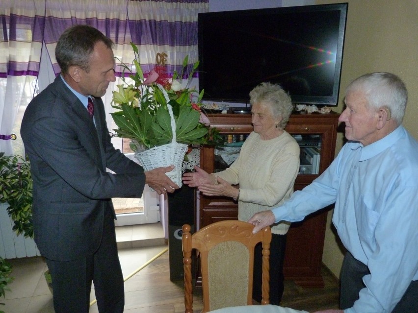 Małżeństwo z Zajączkowa obchodzi 70 rocznicę ślubu. Cecylia i Mieczysław nadal są szczęśliwi. Opowiedzieli nam, jak zaczęła się ich miłość