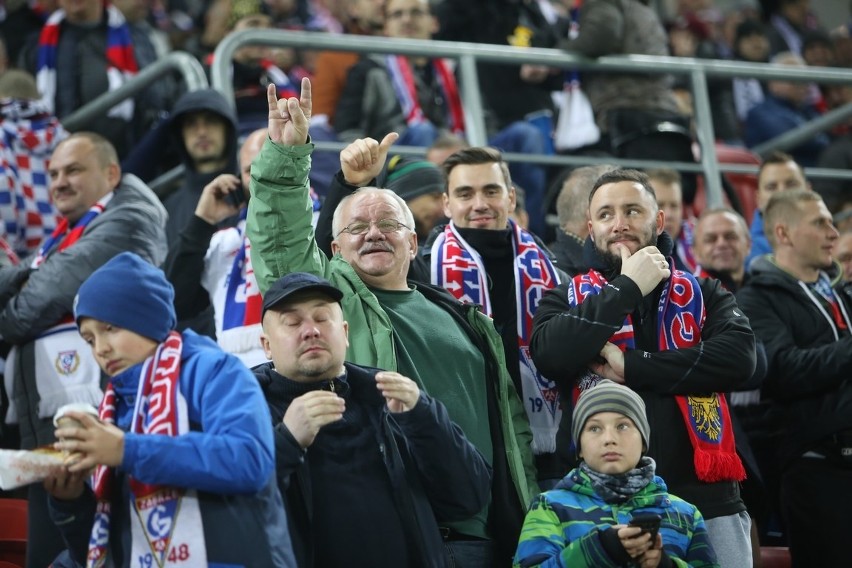 Kibice Górnika Zabrze na meczu z Lechem Poznań