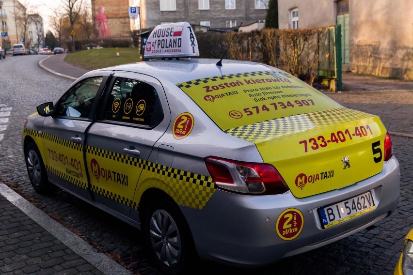 Moja Taxi. Nowa korporacja w Białymstoku. Wyróżnia ją nie tylko żółty kolor taksówek