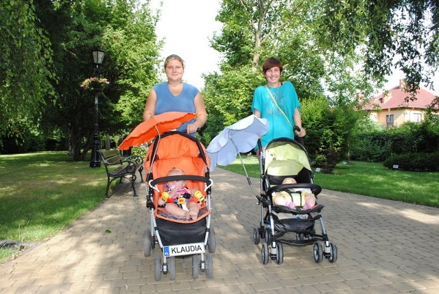 Grudziądzanki Elżbieta Rabanowska i Daria Śliwińska uwielbiają spacery po ogrodzie