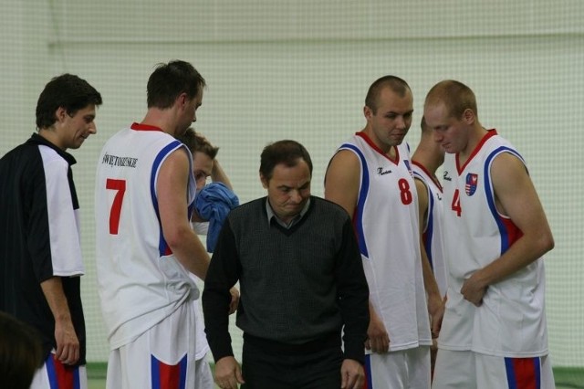 Podopieczni Stanisława Dudzika przegrali czwarty mecz w drugiej rundzie rozgrywek III ligi.