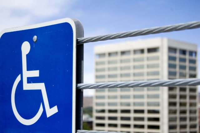 Niepełnosprawni nie muszą być skazani na izolację.
