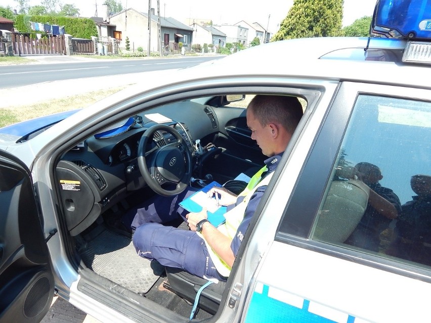 W długi weekend było więcej policjantów na drogach powiatu, odnotowali mniej wypadków