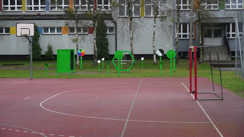 Edukacyjny plac zabaw przy SP 19 w Białymstoku zachęca...