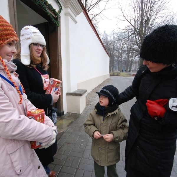 Wielką Orkiestrę Świątecznej Pomocy wspierali nawet tak mali mieszkańcy Sandomierza.