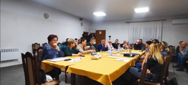 Mieszkańcy Gotchorza wciąż walczą z biogazownią. W ostatnich dniach odbyło się spotkanie z krośnieńskimi radnymi w tej sprawie.