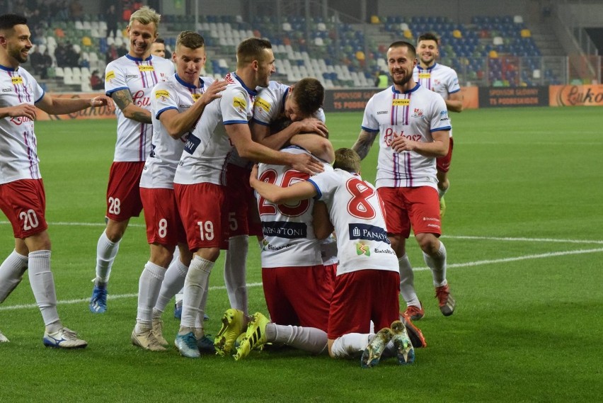 Podbeskidzie Bielsko-Biała - Warta Poznań 2:0 (1:0)