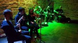Celtic fusion akustycznie na balkonie. Koncert muzyki celtyckiej online w piątek, 17 lipca