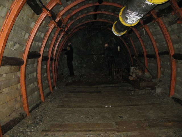 Kowary, Sztolnia kopalni rud uranu